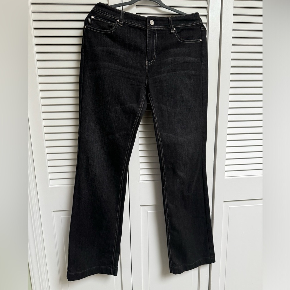 White House Black Market 10 regular BLANC black distressed jeans. Perfect!